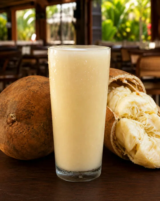 Copo de suco de cupuaçu